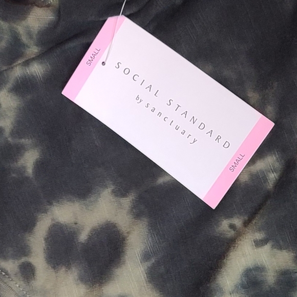 SOLD Women's Tie Dye T Shirt Tunic Dress by Sanctuary - Picture 7 of 8